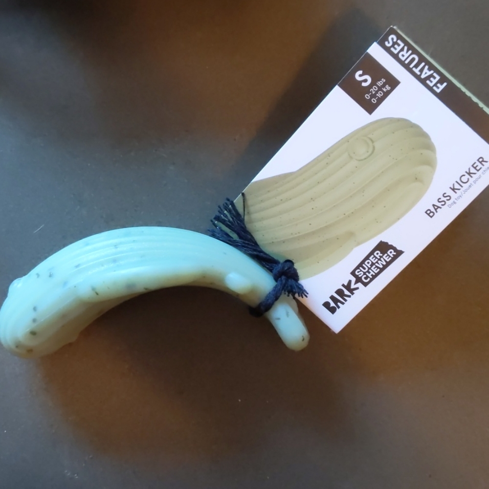 Bark Box Super Chewer Bass Kicker